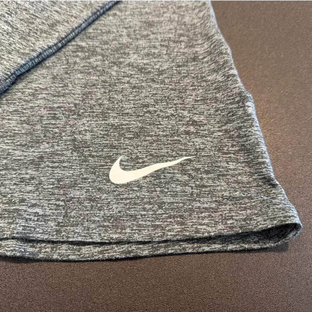 Nike Hooded Pullover Long Sleeve Athletic Top, Heathered Gray, Women’s Large